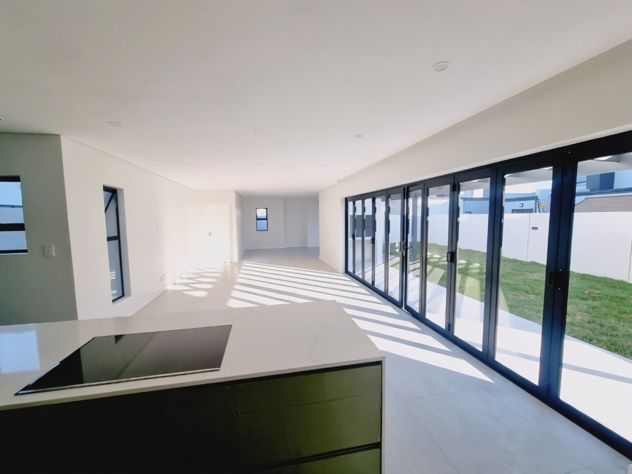 4 Bedroom Property for Sale in Sandown Western Cape
